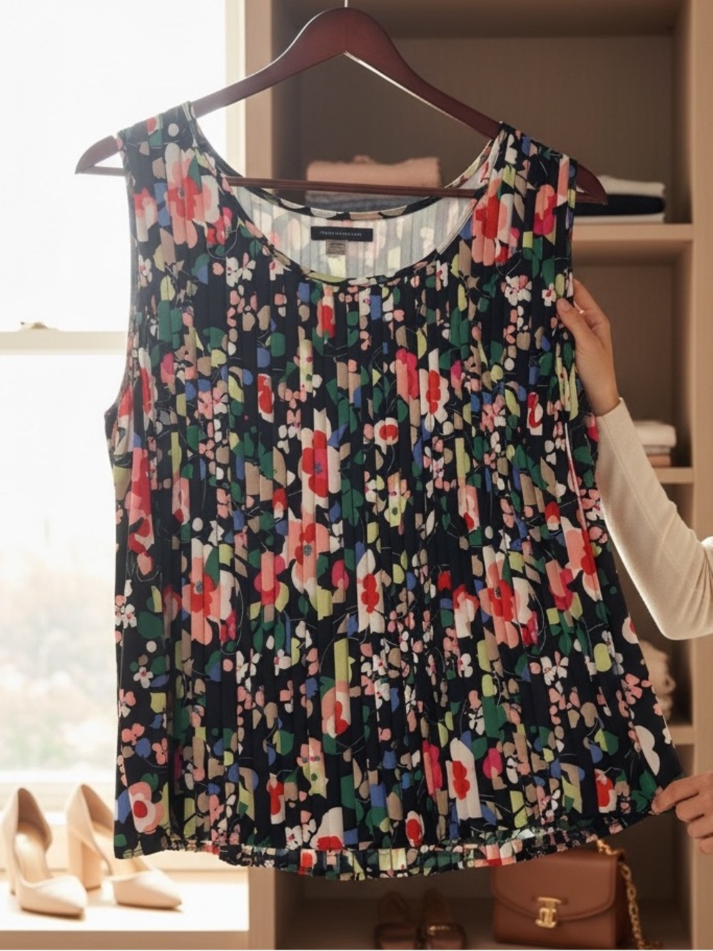 Tommy Hilfiger Pleated Floral Tank Top Size XL Navy Blue Multicolor sleeveless